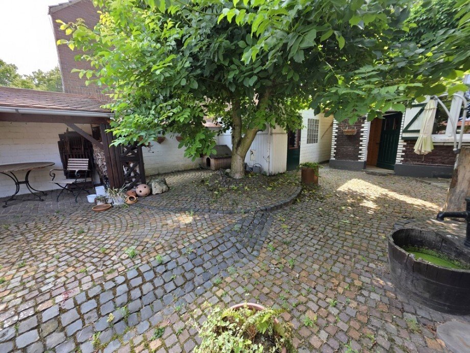 Innenhof Reihenendhaus Viersen
