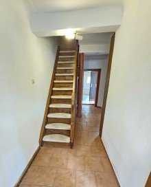 Diele / Treppe ins OG Renovierungsbed�rftiges Reihenendhaus mit Anbau und Doppelgarage in Viersen-D�lken