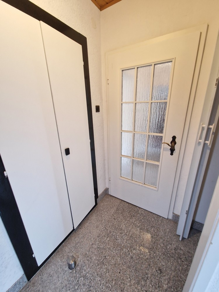 Wohnungseingang EG Zweifamilienhaus M�nchengladbach