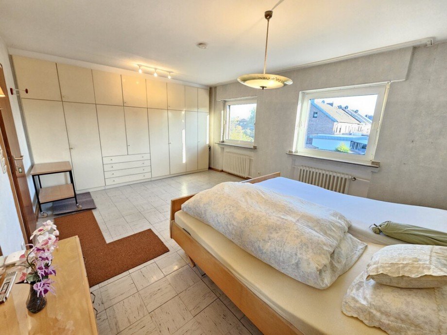 Elternschlafzimmer - OG Reiheneckhaus Viersen