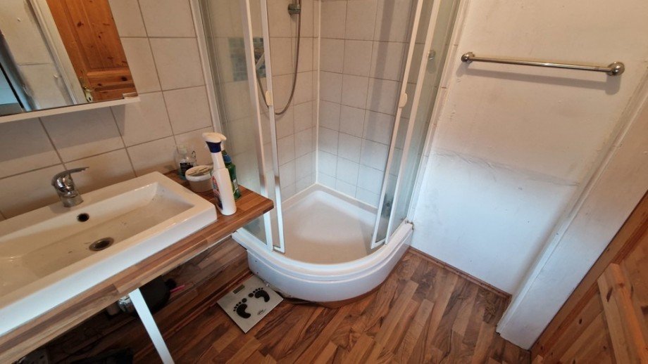 Badezimmer, DG Mehrfamilienhaus Viersen