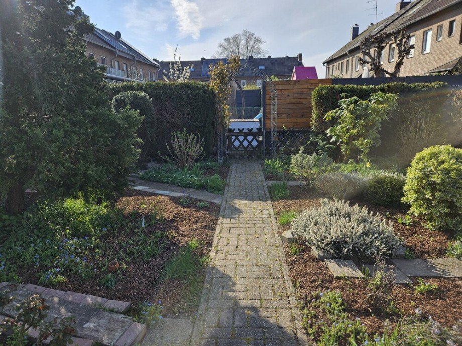 Garten / r�ckw�rtiger Ausgang Reiheneckhaus Viersen