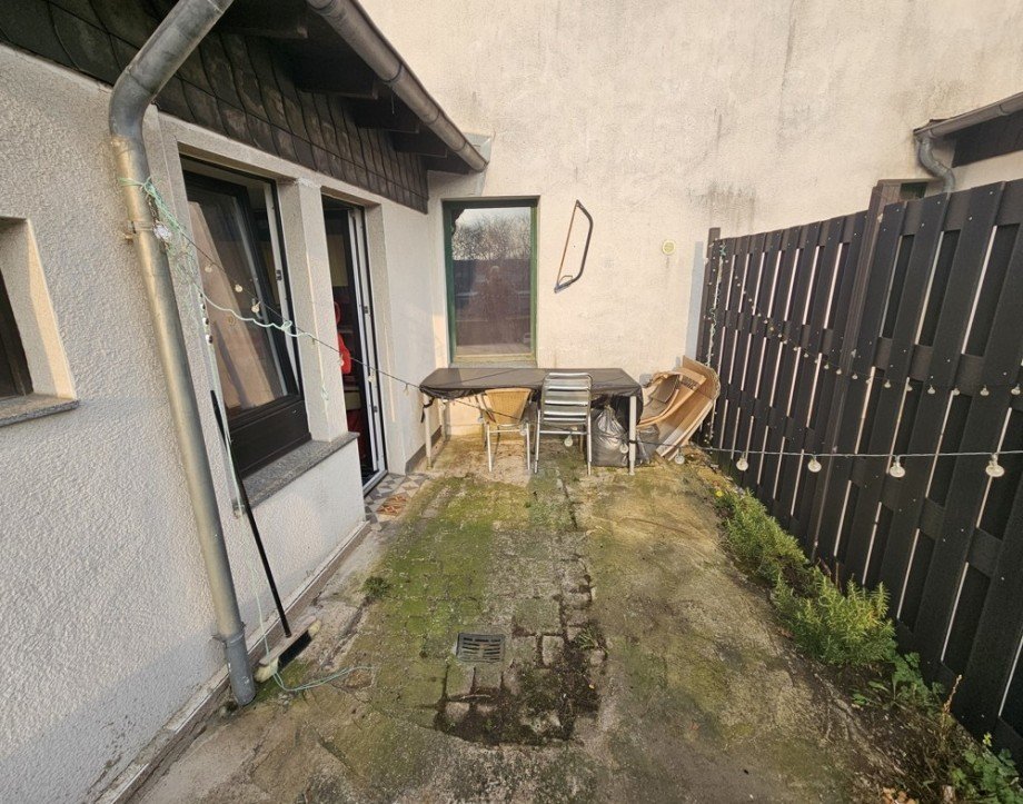 Terrasse EG rechts Mehrfamilienhaus M�nchengladbach