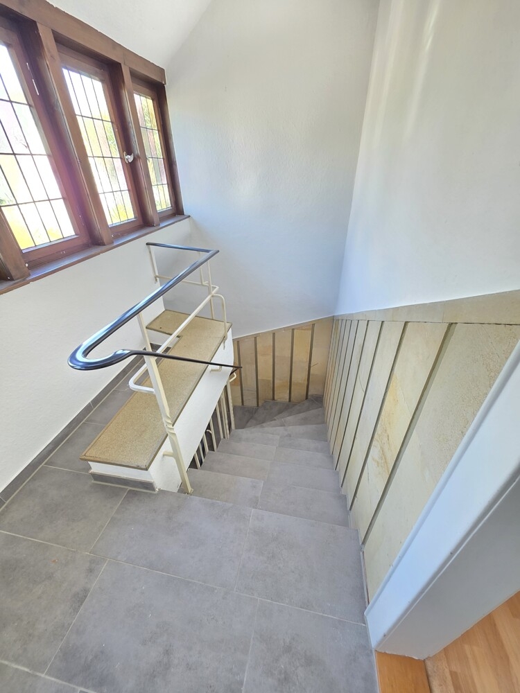 Treppe Dachgeschosswohnung Viersen