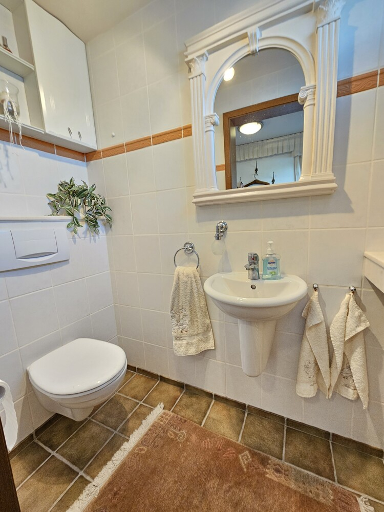 G�ste-WC Reiheneckhaus Viersen