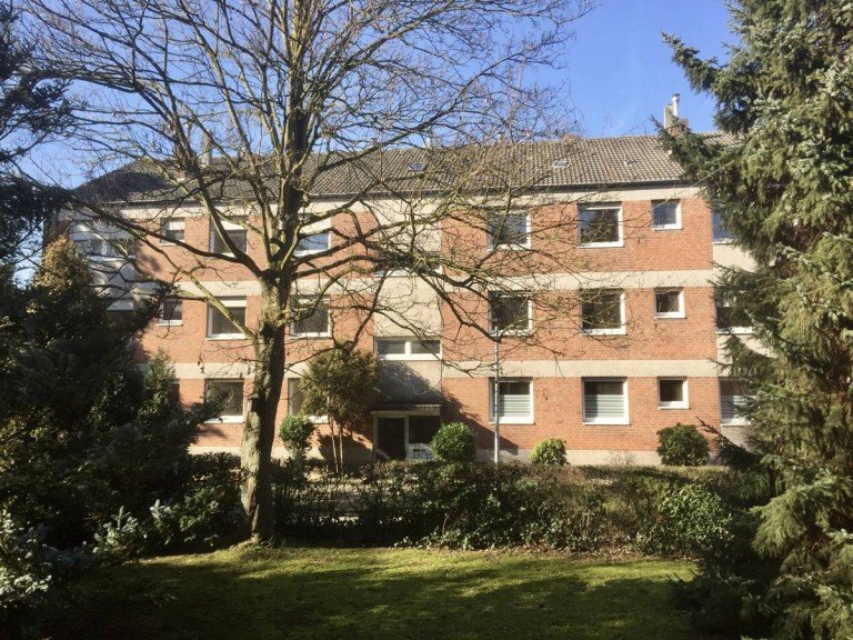 Haus Vorderseite Viersen Erdgeschosswohnung Vermietete Zweizimmer - Wohnung mit Balkon in Viersen-D�lken. Hochparterre.