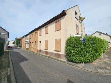 . Renovierungsbed�rftiges Reihenendhaus mit Anbau und Doppelgarage in Viersen-D�lken