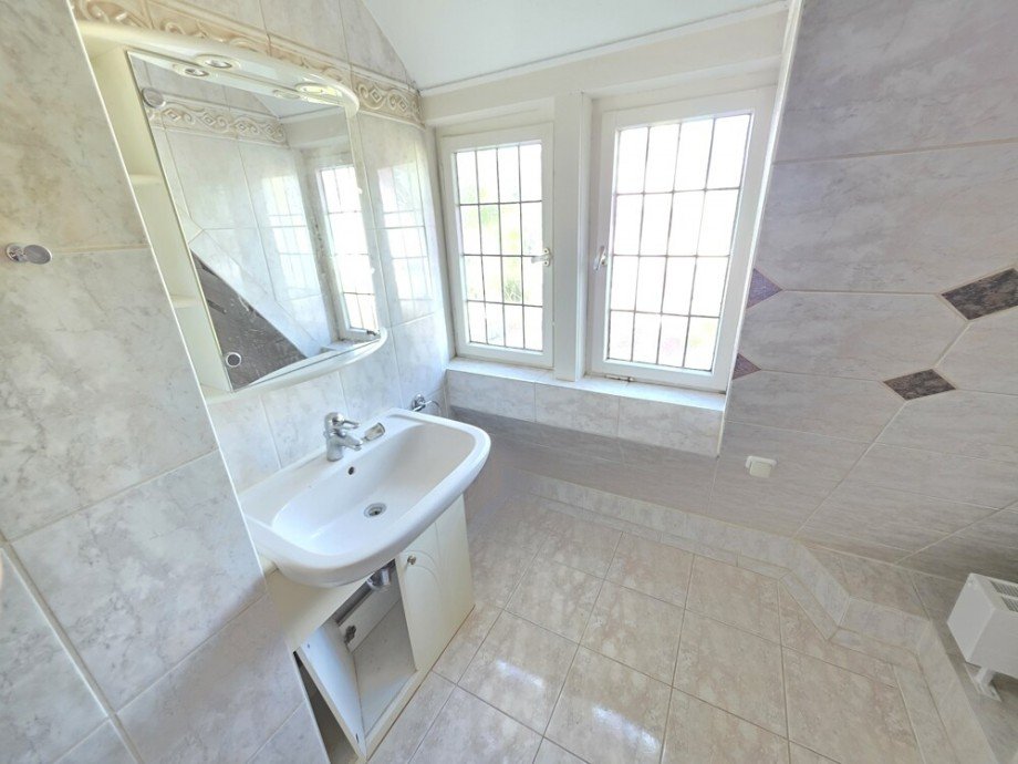 Badezimmer Dachgeschosswohnung Viersen