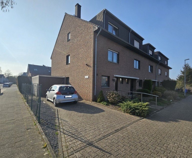. M�nchengladbach Reihenendhaus Gepflegtes Reihenendhaus mit Garage und Garten in ruhiger Wohnlage von M�nchengladbach-Giesenkirchen