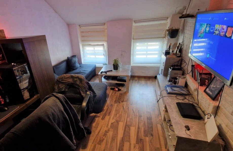 Wohnraum, Dachgeschoss Mehrfamilienhaus Viersen
