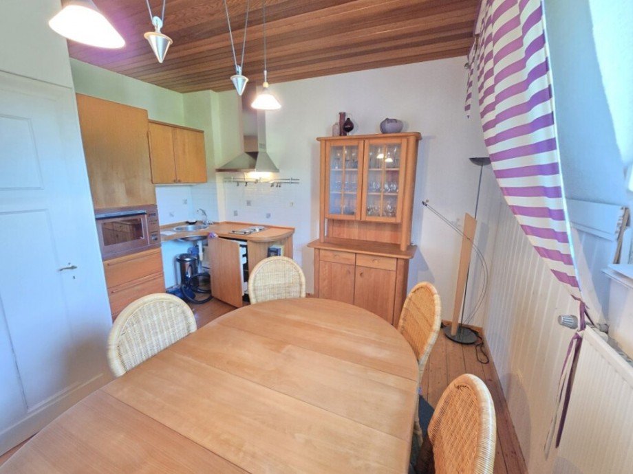 Schlafzimmer 3 / K�che - DG Reihenendhaus Viersen