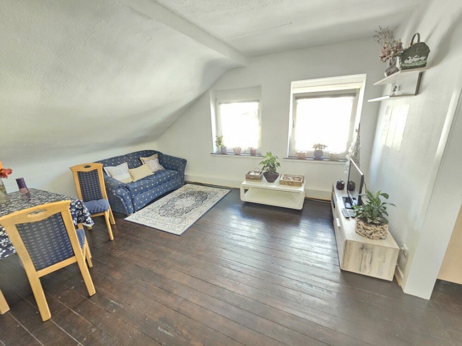 Wohnzimmer - DG Mehrfamilienhaus Viersen