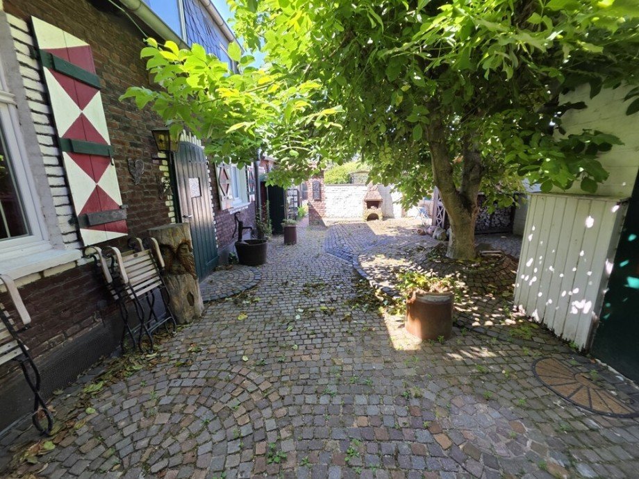 Innenhof Reihenendhaus Viersen