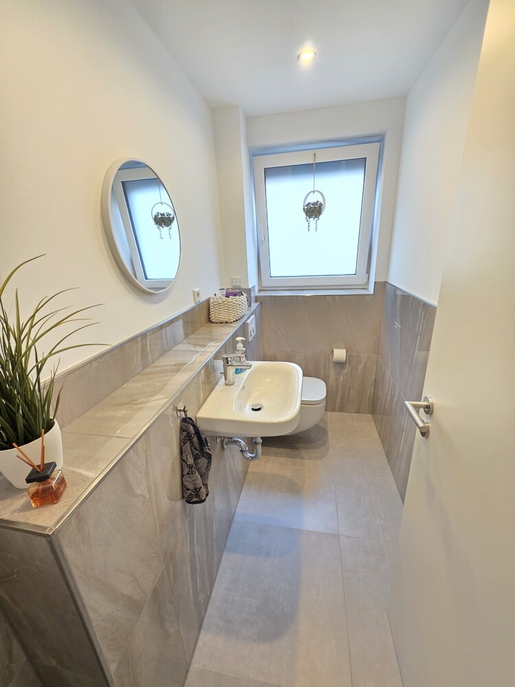 G�ste-WC Erdgeschosswohnung Viersen