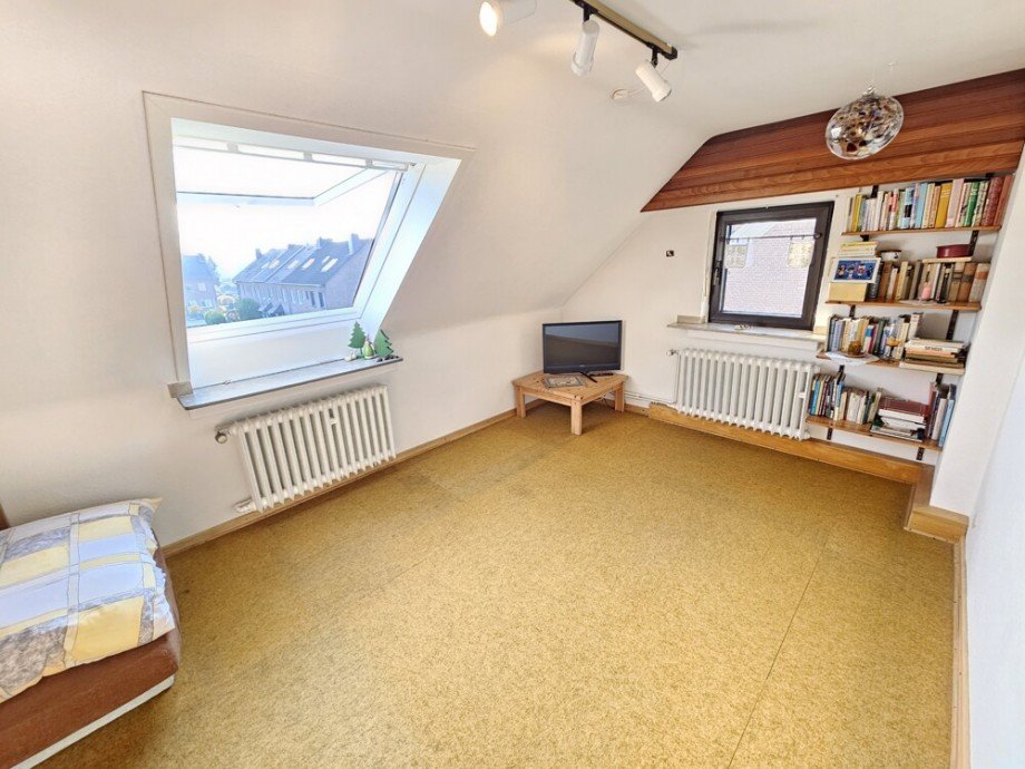 Zimmer 3 - DG Reiheneckhaus Viersen