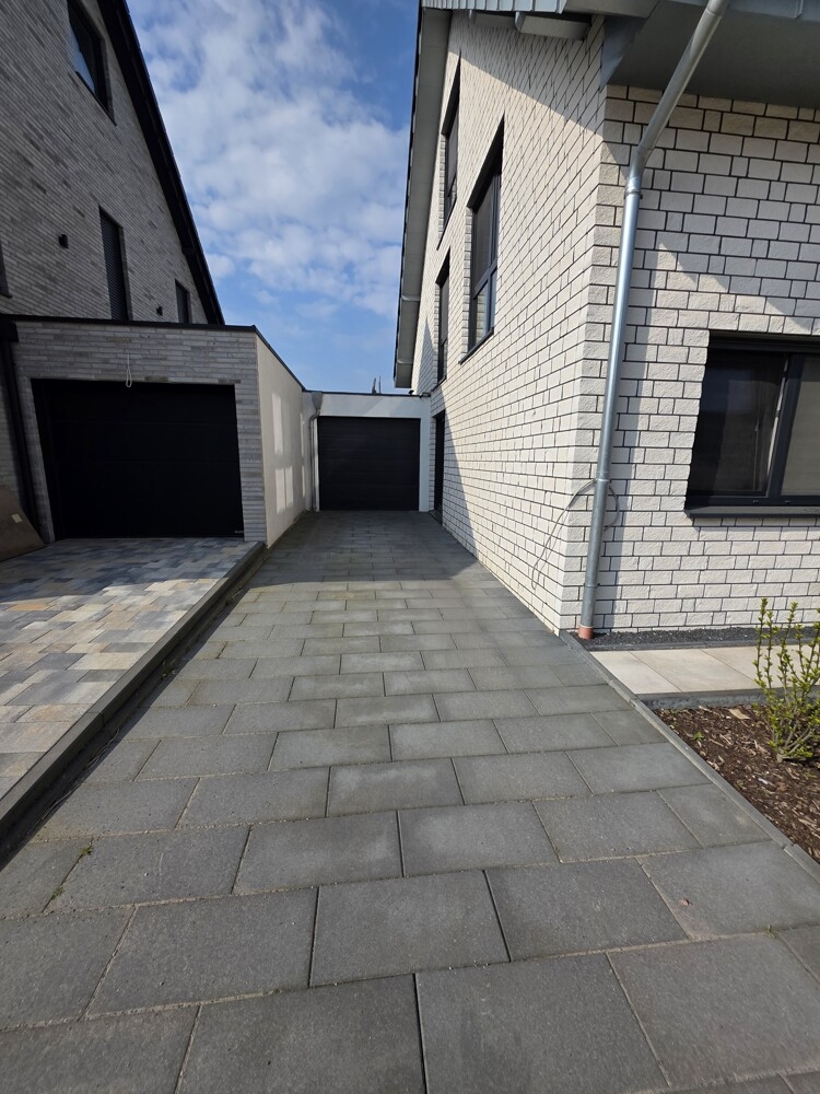 Garage und Stellplatz Erdgeschosswohnung Viersen