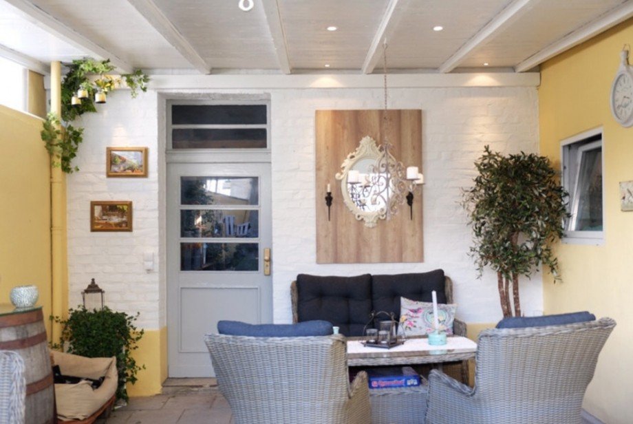 Terrasse und Zugang Garage Haus Viersen