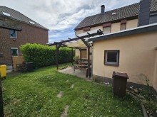 . Renovierungsbed�rftiges Reihenendhaus mit Anbau und Doppelgarage in Viersen-D�lken