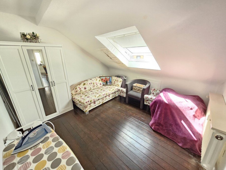 Schlafzimmer - DG Mehrfamilienhaus Viersen