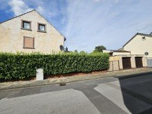 . Renovierungsbed�rftiges Reihenendhaus mit Anbau und Doppelgarage in Viersen-D�lken