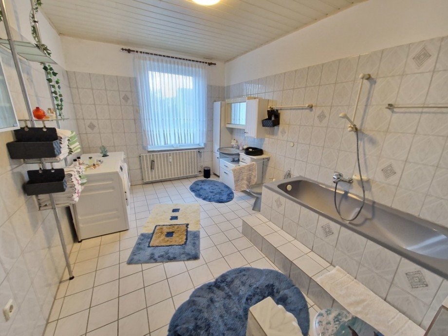 OG - Bad Mehrfamilienhaus Viersen