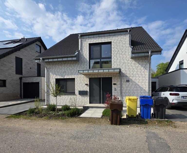 . Viersen Erdgeschosswohnung Zur Miete: Exklusive Erdgeschosswohnung mit Garage, Wintergarten, Terrasse, Gartenanteil