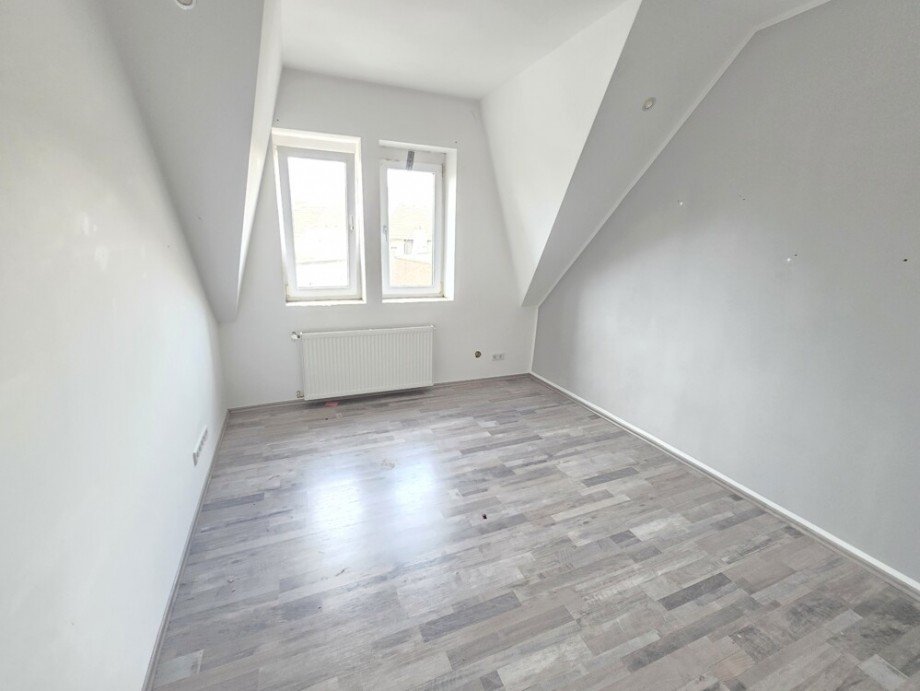 Schlafzimmer DG Reihenhaus Viersen