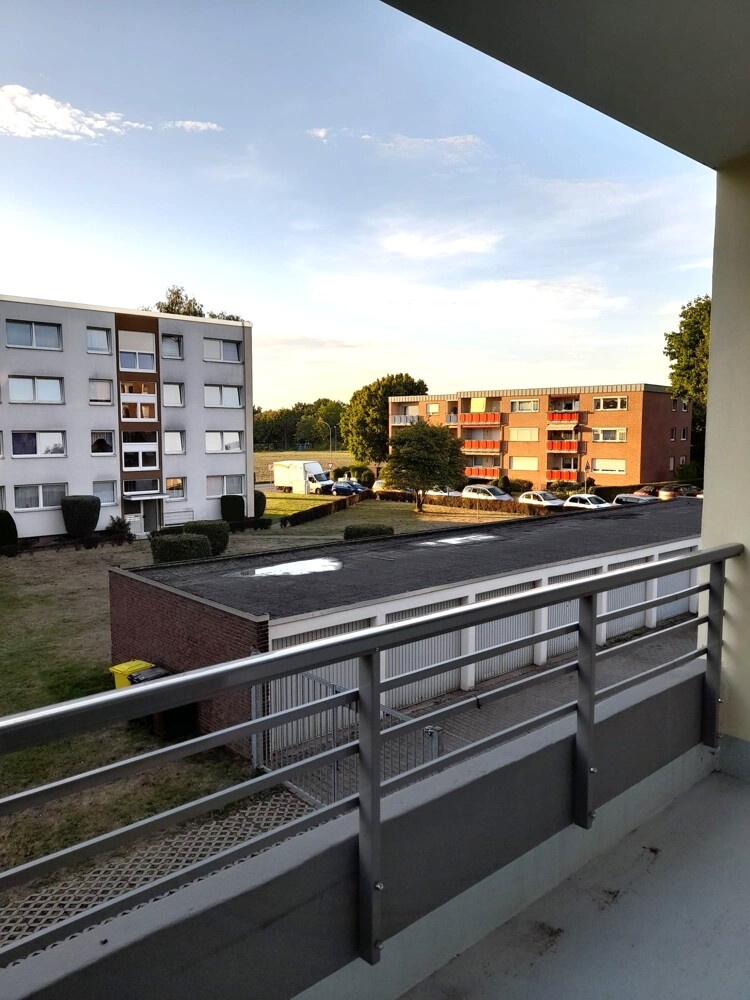 Blick von Loggia Etagenwohnung Nettetal