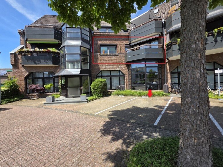 . T�nisvorst Etagenwohnung Gro�z�gige 3-Zimmer-Wohnung mit Balkon und Stellplatz in T�nisvorst-Vorst