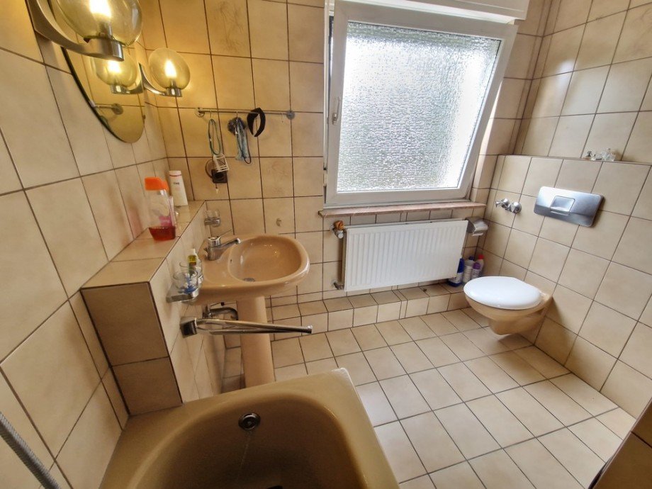 Badezimmer EG Zweifamilienhaus M�nchengladbach