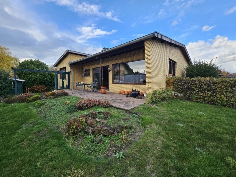 . H�ckelhoven Einfamilienhaus Viel Platz, viele M�glichkeiten - gro�z�giger Bungalow mit Gartenparadies in H�ckelhoven