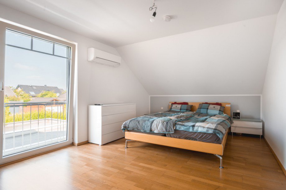 Elternschlafzimmer Doppelhaush�lfte Nettetal