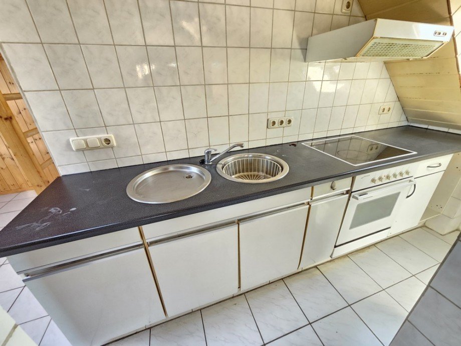 K�chenzeile - Dachgeschoss Doppelhaush�lfte Viersen
